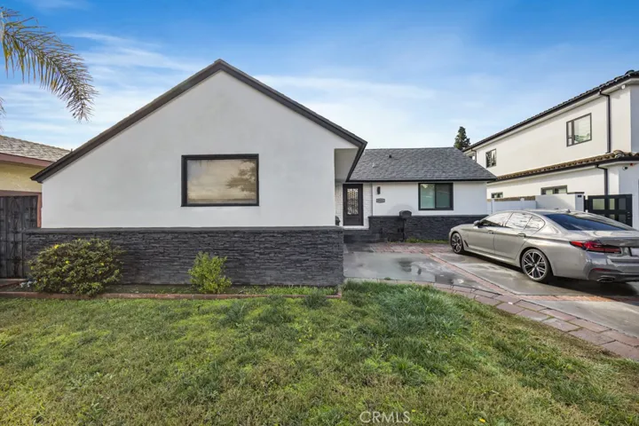 9524 Muller Street, Downey, California 90241