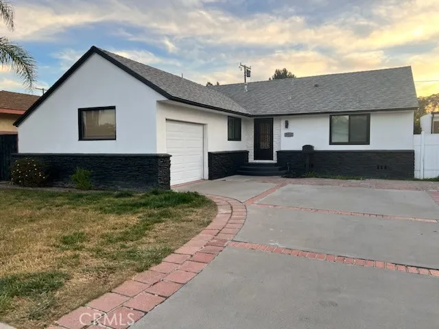 9524 Muller Street, Downey, California 90241