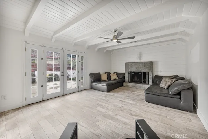 9524 Muller Street, Downey, California 90241