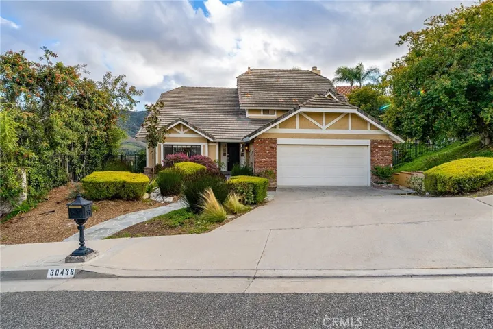 30438 Penrod Drive, Agoura Hills, California 91301