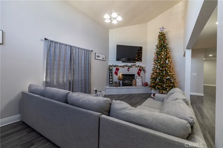 17835 San Gabriel Ln, Victorville, California 92395