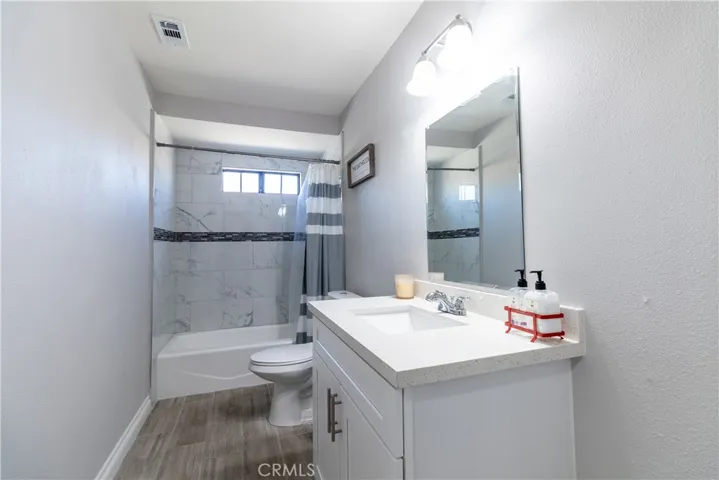Full Downstairs Bath