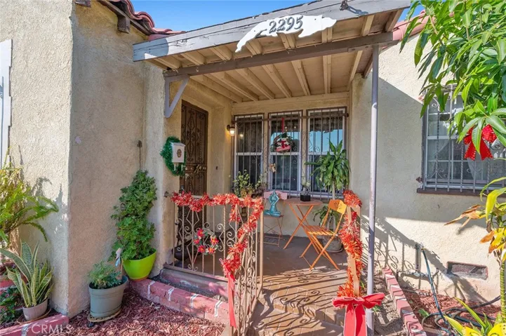 2295 Couts Avenue, Commerce, California 90040