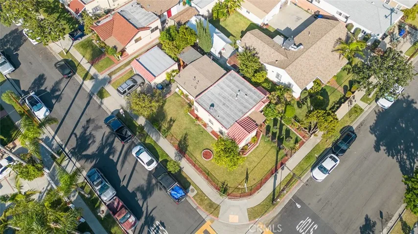 2295 Couts Avenue, Commerce, California 90040