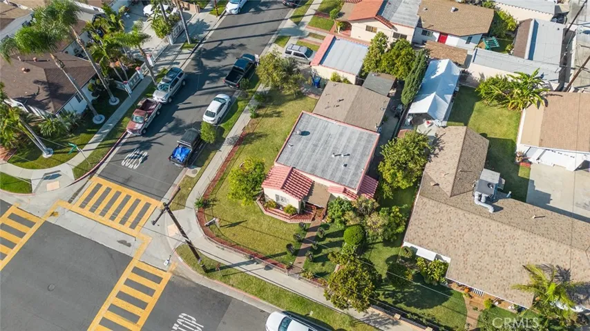 2295 Couts Avenue, Commerce, California 90040