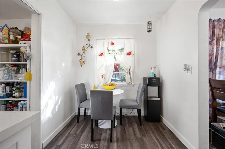 2295 Couts Avenue, Commerce, California 90040