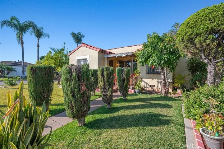 2295 Couts Avenue, Commerce, California 90040