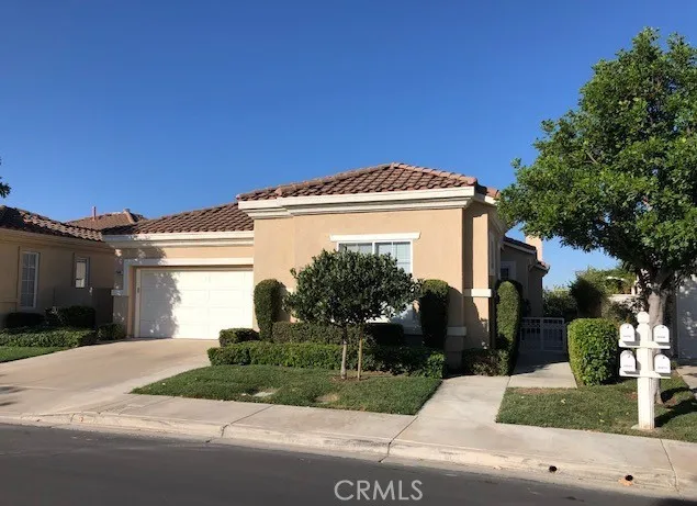 21491 Canaria, Mission Viejo, California 92692