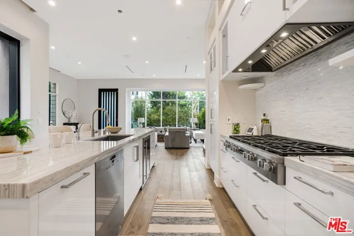 5916 Village Drive, Los Angeles, California 90094