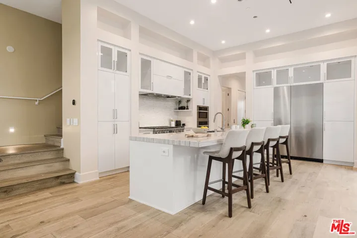 5916 Village Drive, Los Angeles, California 90094
