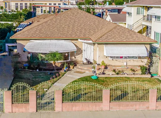 Front of House/Gated