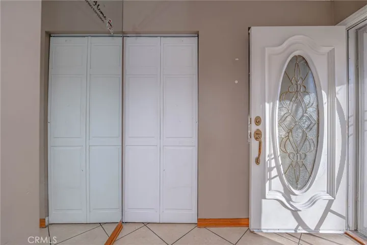 ENTRY FOYER