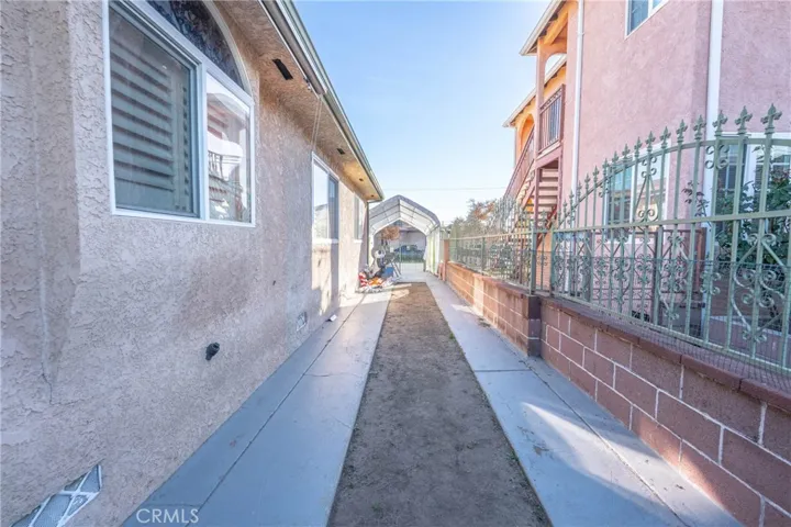 Gated long Driveway
