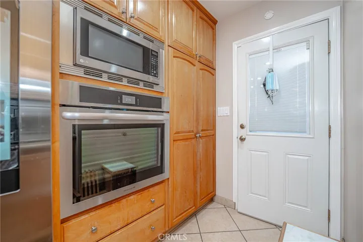 kitchen built in oven