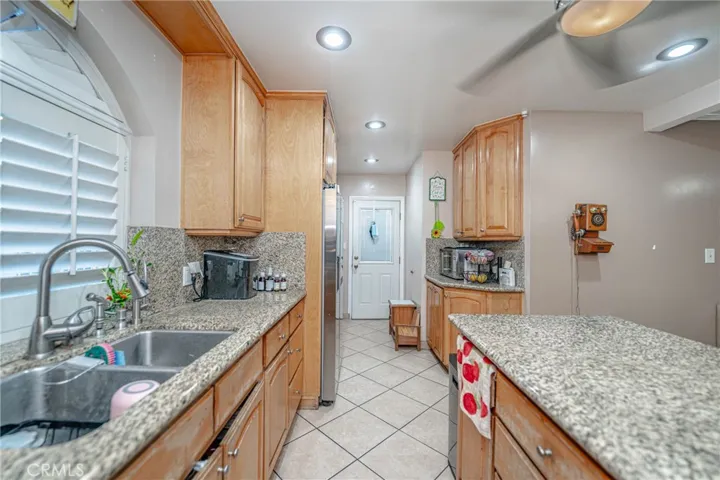 kitchen/Spacious