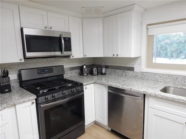4040 Piedmont Drive Unit 158, Highland, California 92346