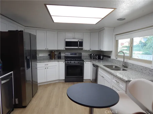 4040 Piedmont Drive Unit 158, Highland, California 92346