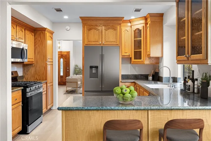 6059 Via Toledo, La Verne, California 91750
