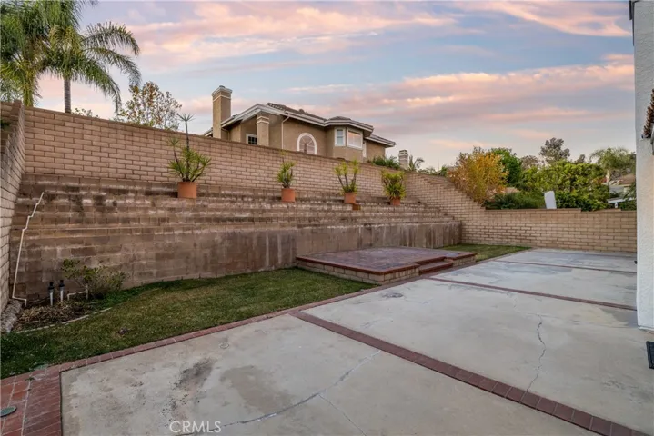 6059 Via Toledo, La Verne, California 91750