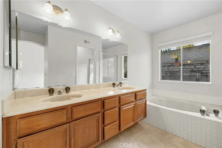 6059 Via Toledo, La Verne, California 91750