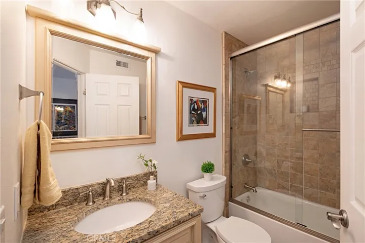 644 Campo Verde Court, Oak Park, California 91377