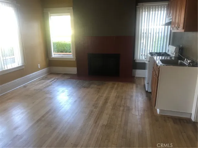 201 S D Street, Oxnard, California 93030