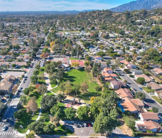 613 Woodland Court, Duarte, California 91010