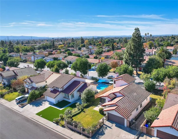 613 Woodland Court, Duarte, California 91010