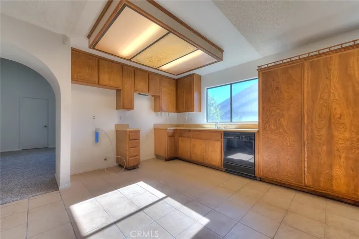613 Woodland Court, Duarte, California 91010