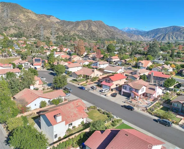 613 Woodland Court, Duarte, California 91010