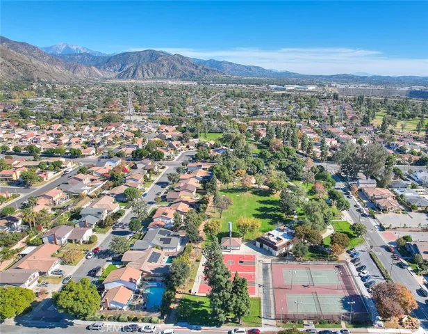 613 Woodland Court, Duarte, California 91010