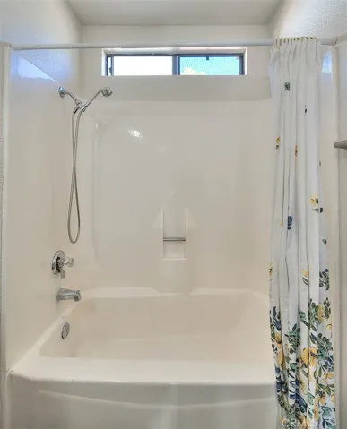 613 Woodland Court, Duarte, California 91010