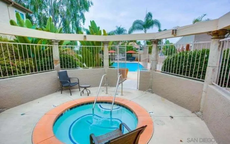 930 Via Mil Cumbres 115, Solana Beach, California 92075