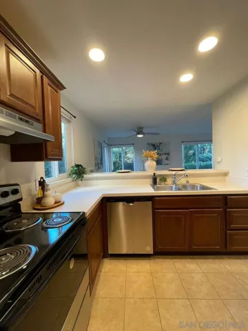 930 Via Mil Cumbres 115, Solana Beach, California 92075