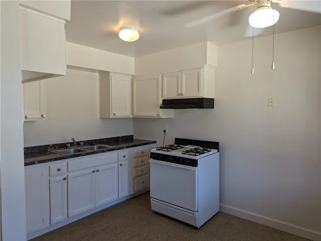 3941 Saviers Road, Oxnard, California 93033