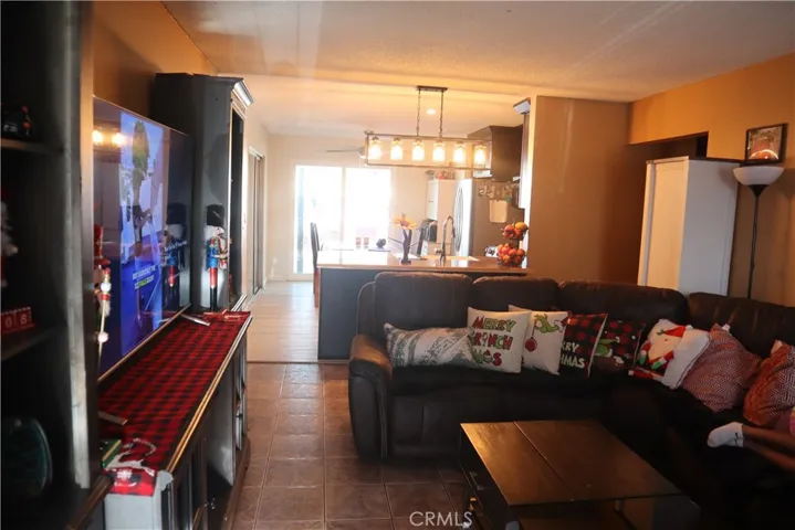312 Redbud Place, Perris, California 92570