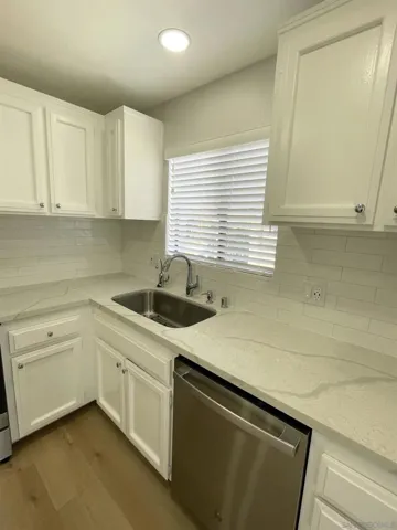 6027 Cirrus, San Diego, California 92110