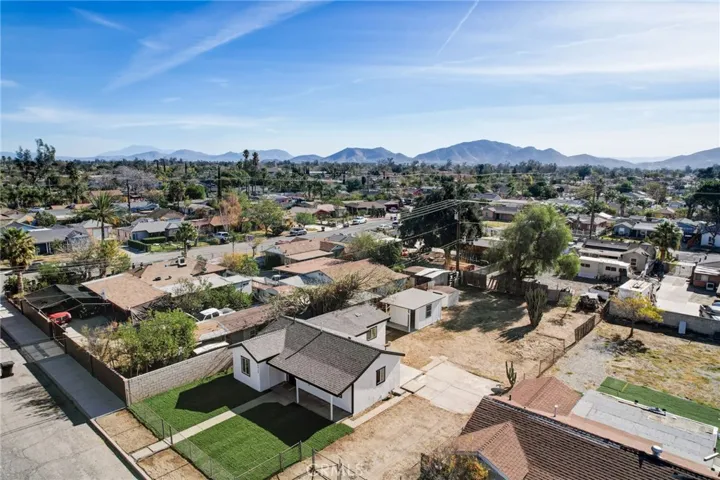 15025 Orchid Street, Fontana, California 92335