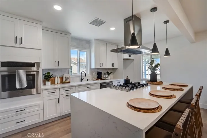 15025 Orchid Street, Fontana, California 92335