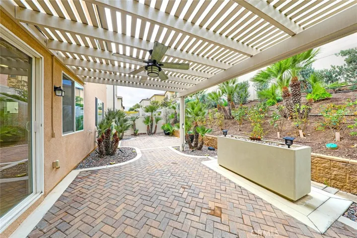 2824 Villa Catalonia Court, Corona, California 92881