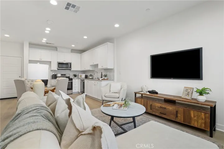 4071 E Peony Paseo, Ontario, California 91761