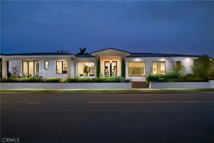 521 Angelita, Corona Del Mar, California 92625