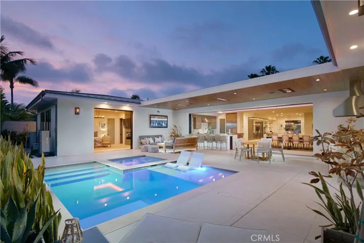 521 Angelita, Corona Del Mar, California 92625