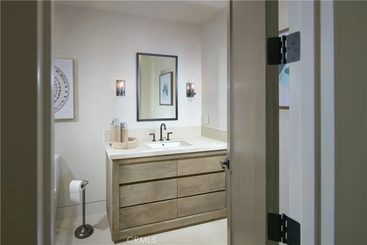 521 Angelita, Corona Del Mar, California 92625