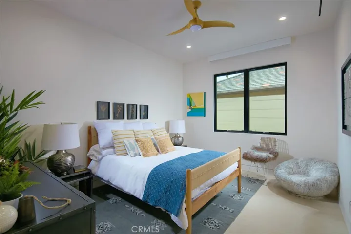 521 Angelita, Corona Del Mar, California 92625