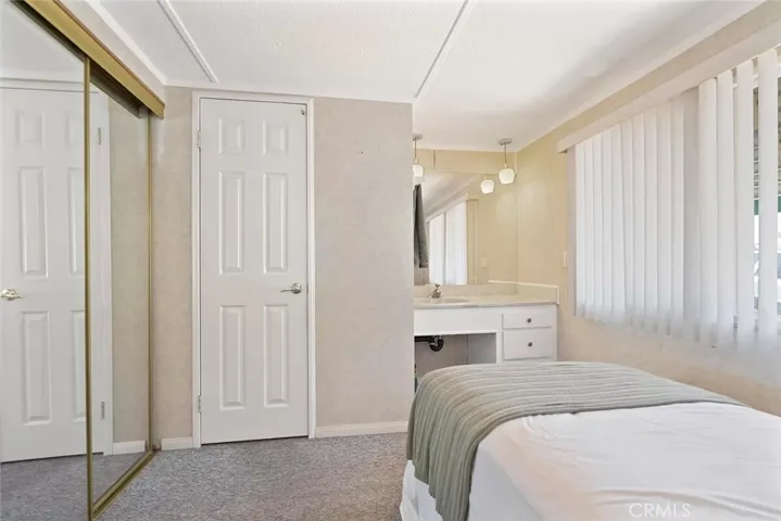 37311 47th St E Unit 187, Palmdale, California 93552