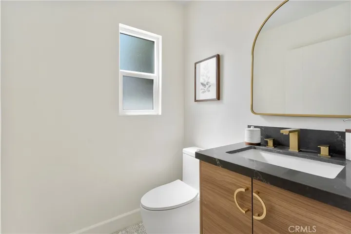 4758 Hickory Street, Los Angeles, California 90016