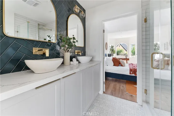 4758 Hickory Street, Los Angeles, California 90016