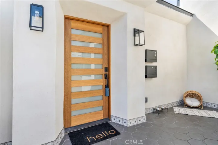 4758 Hickory Street, Los Angeles, California 90016