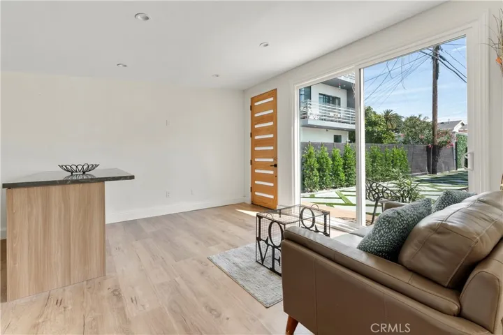 4758 Hickory Street, Los Angeles, California 90016
